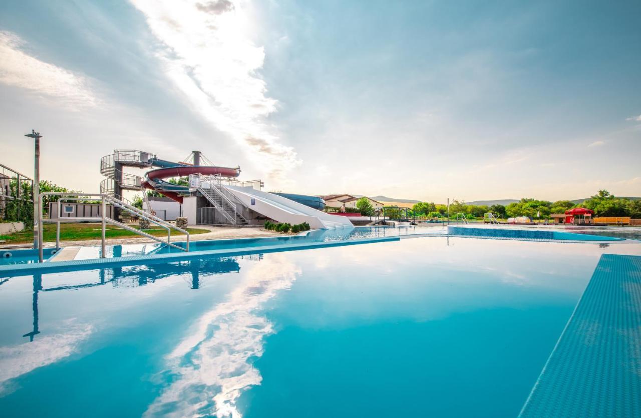 Termaly Male Bielice Hotel Partizanske Exterior photo